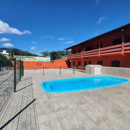 0001.05 - Maranduba - Apto - 2 Dormitorio - 8 Pessoas - 2 Quadras Do Mar - Piscina - Wi-Fi 乌巴图巴 外观 照片