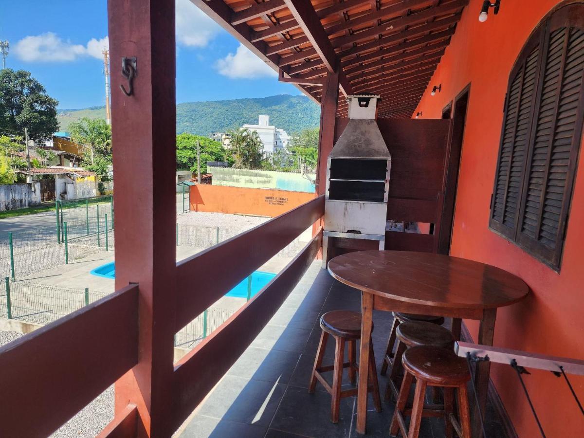 0001.05 - Maranduba - Apto - 2 Dormitorio - 8 Pessoas - 2 Quadras Do Mar - Piscina - Wi-Fi 乌巴图巴 外观 照片